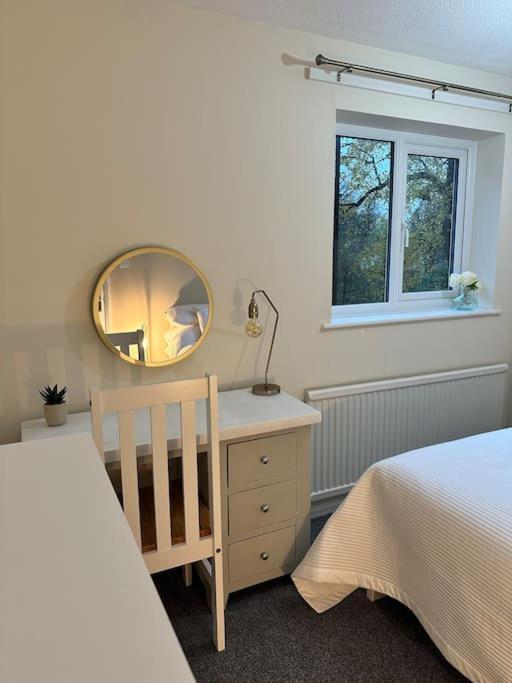 Stylish 2 Bedrooms Flat In A Quiet Cul-De-Sac Area, Near Sheffield City Centre With Free Parking Exterior photo